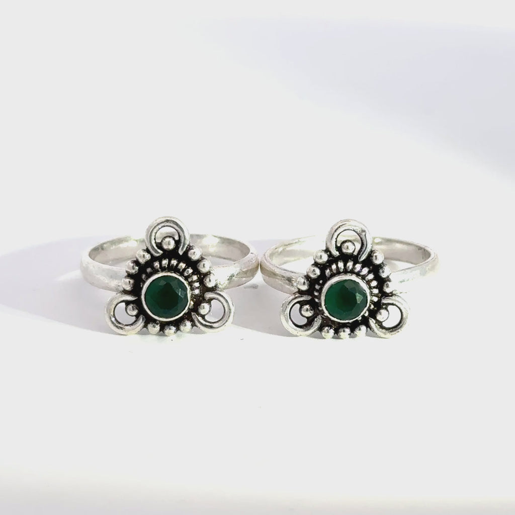 Antique Stone Toerings