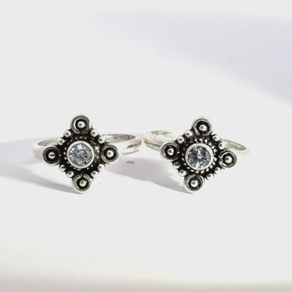 Antique Stone Toerings