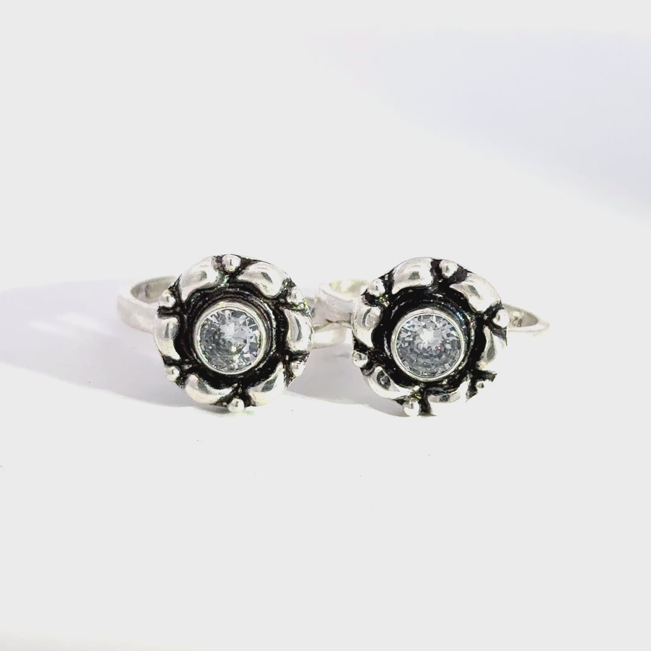 Antique Stone Toerings