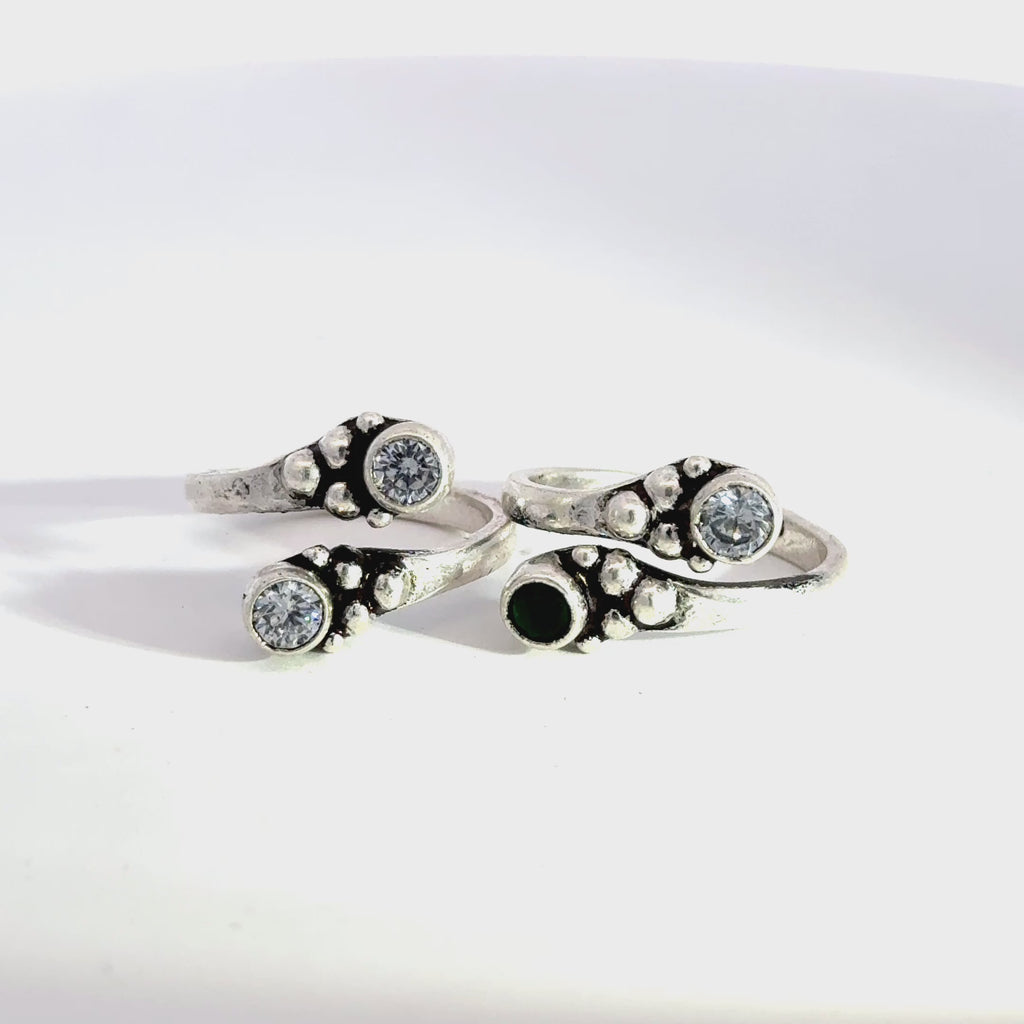 Antique Stone Toerings