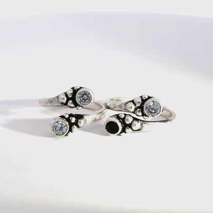 Antique Stone Toerings