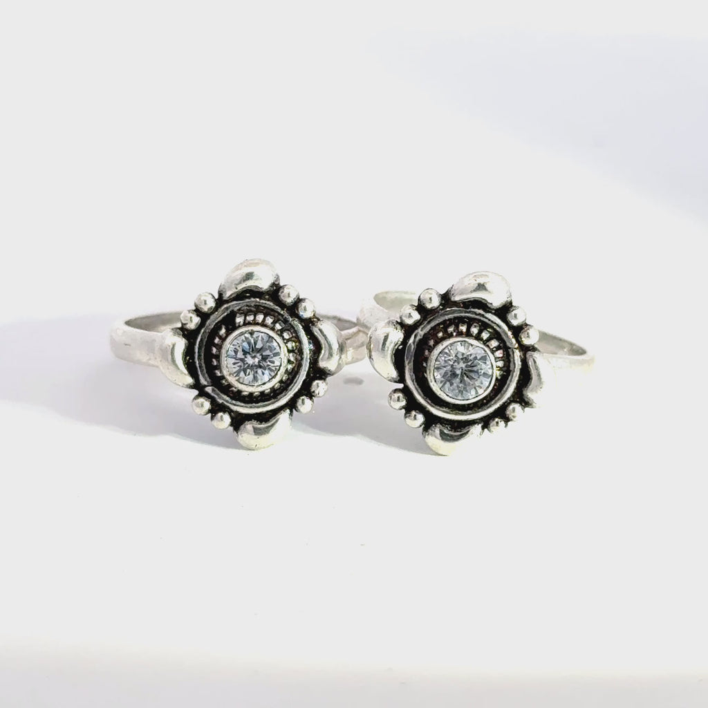 Antique Stone Toerings