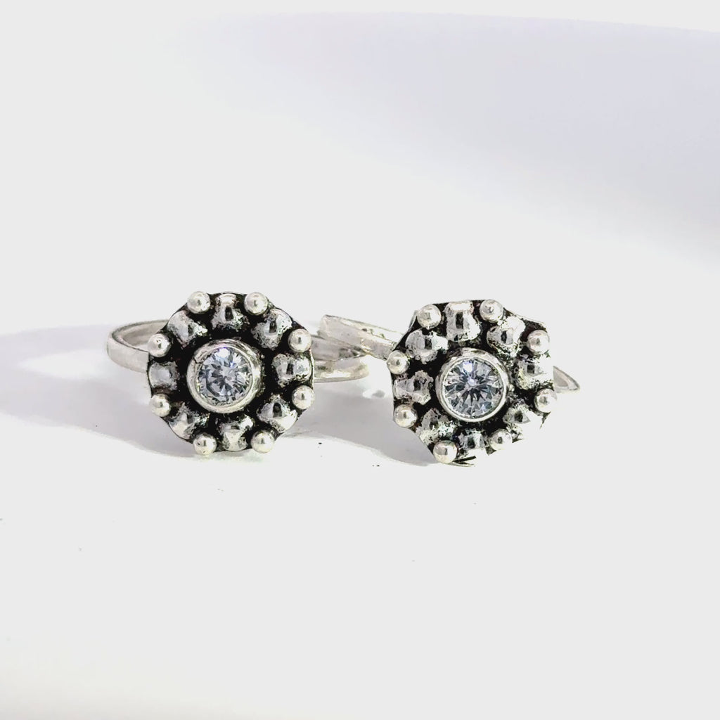 Antique Stone Toerings