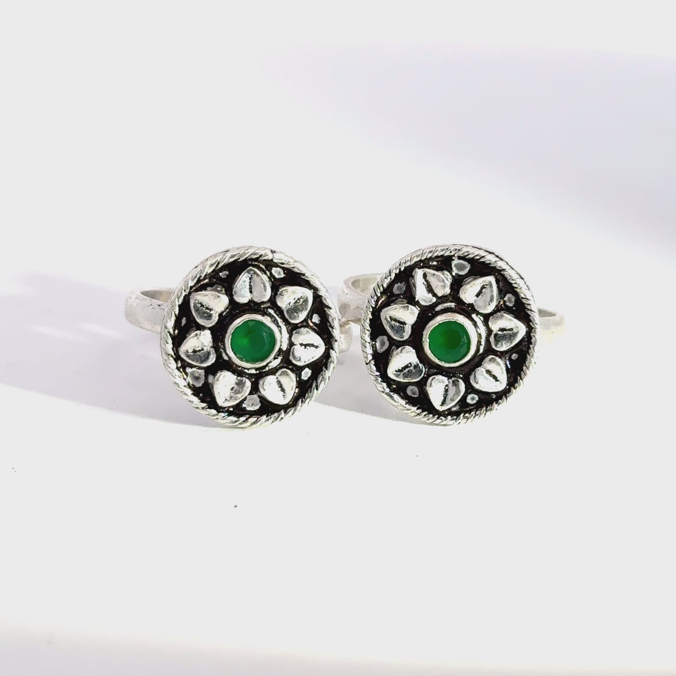 Antique Stone Toerings