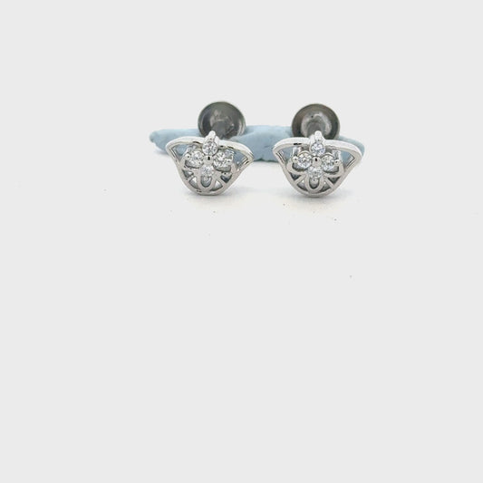 Semi Fancy Earring