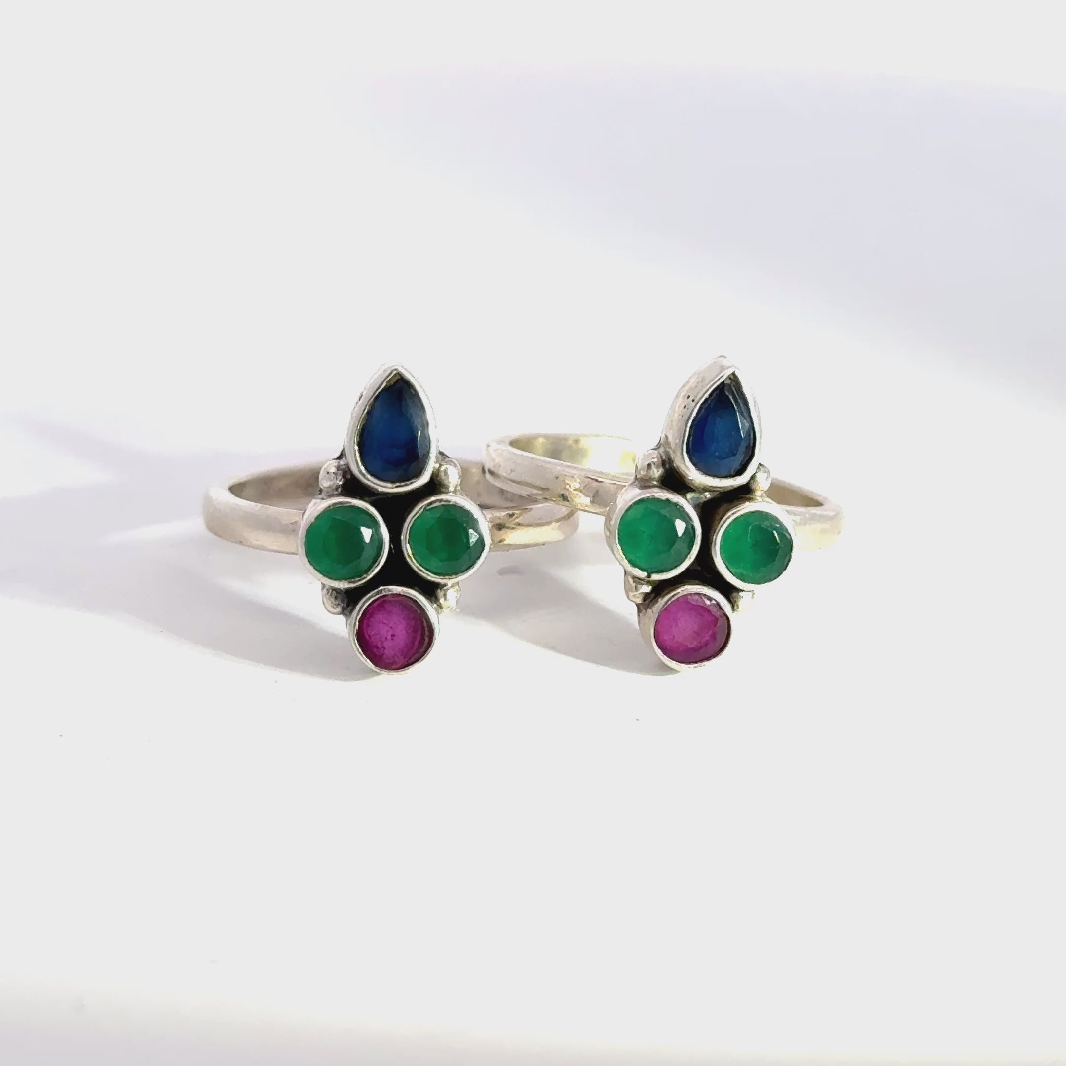 Antique Stone Toerings
