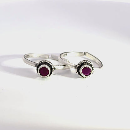 Antique Stone Toerings