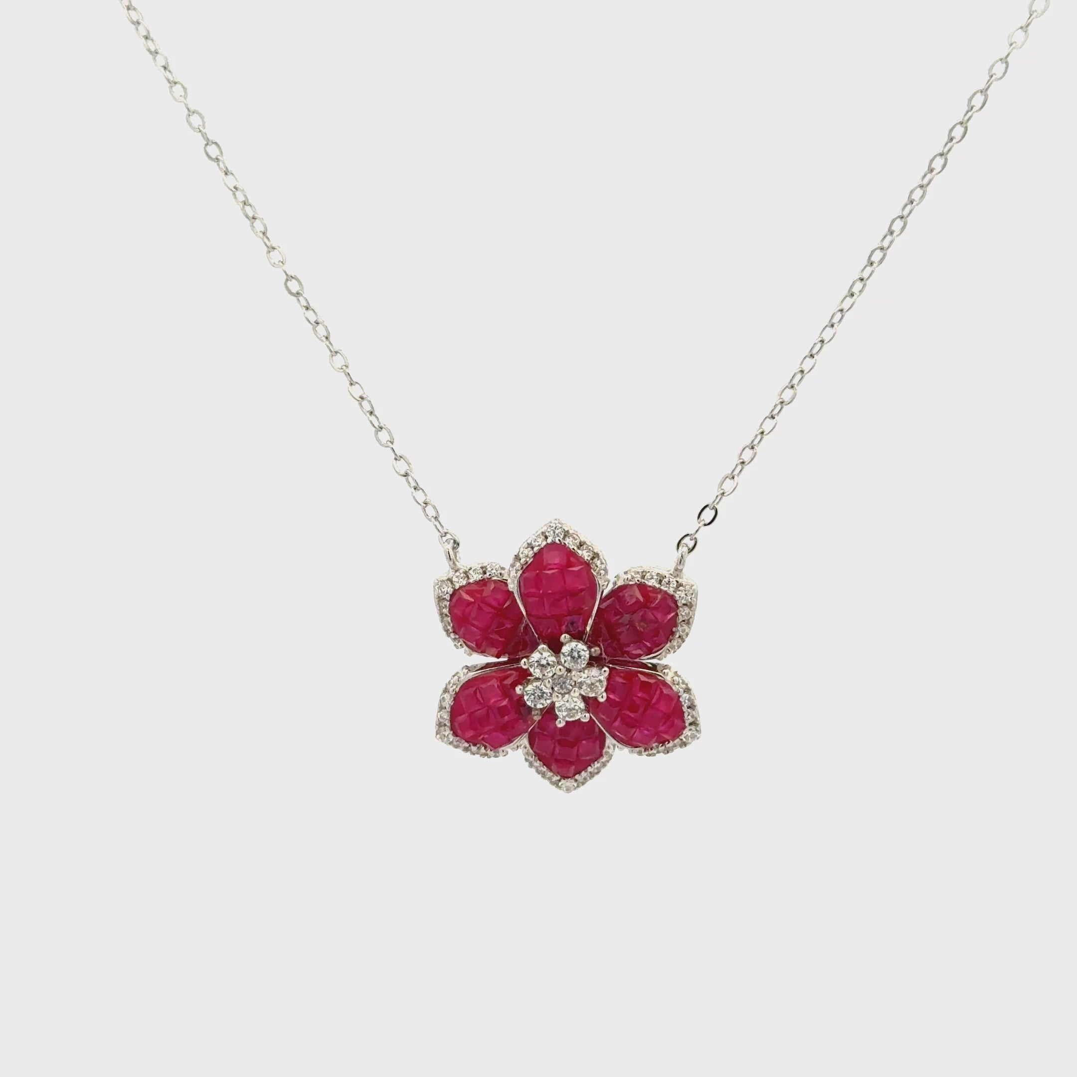 Rhodium Flower shape chain with pendent