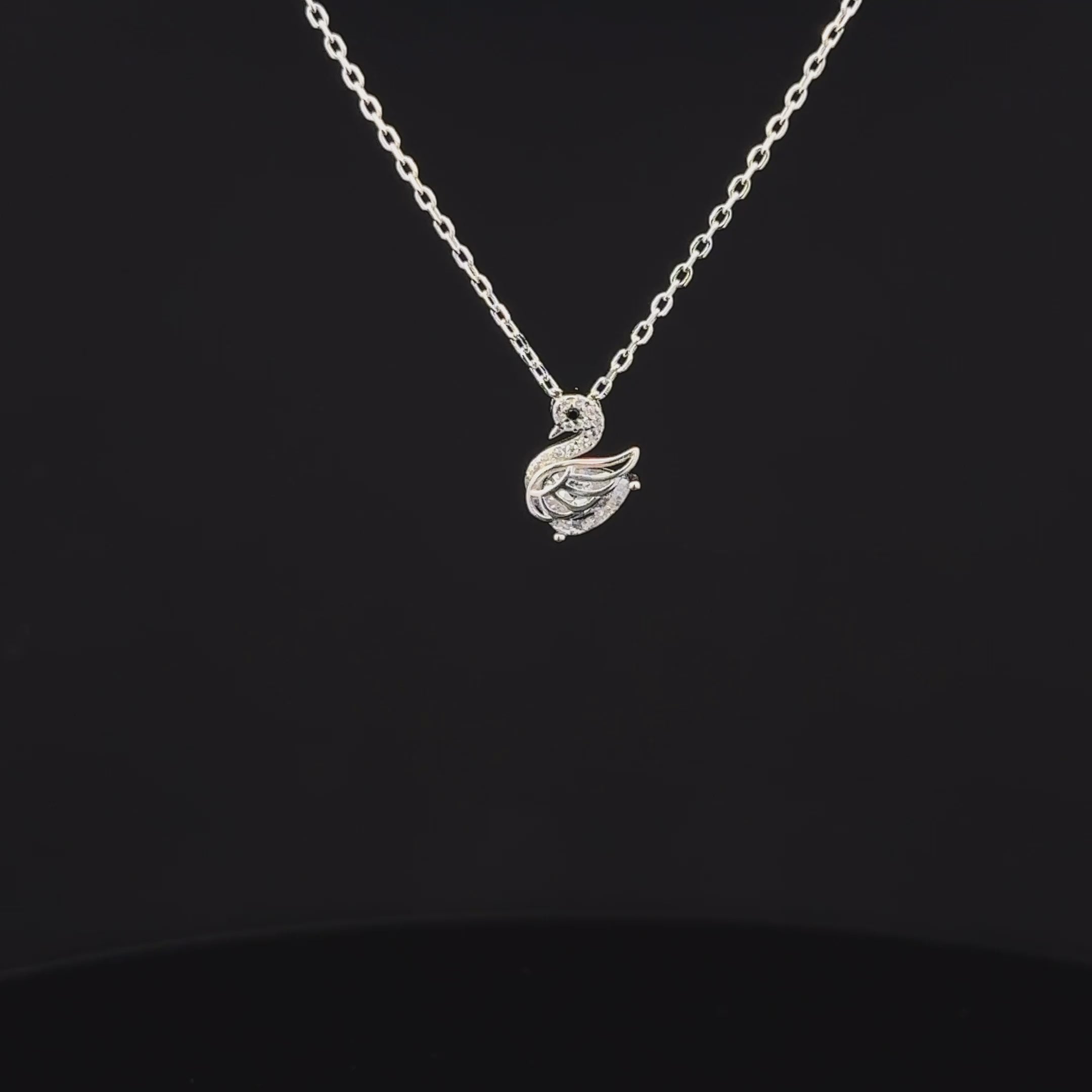 The Graceful Swan Pave chain with Pendant