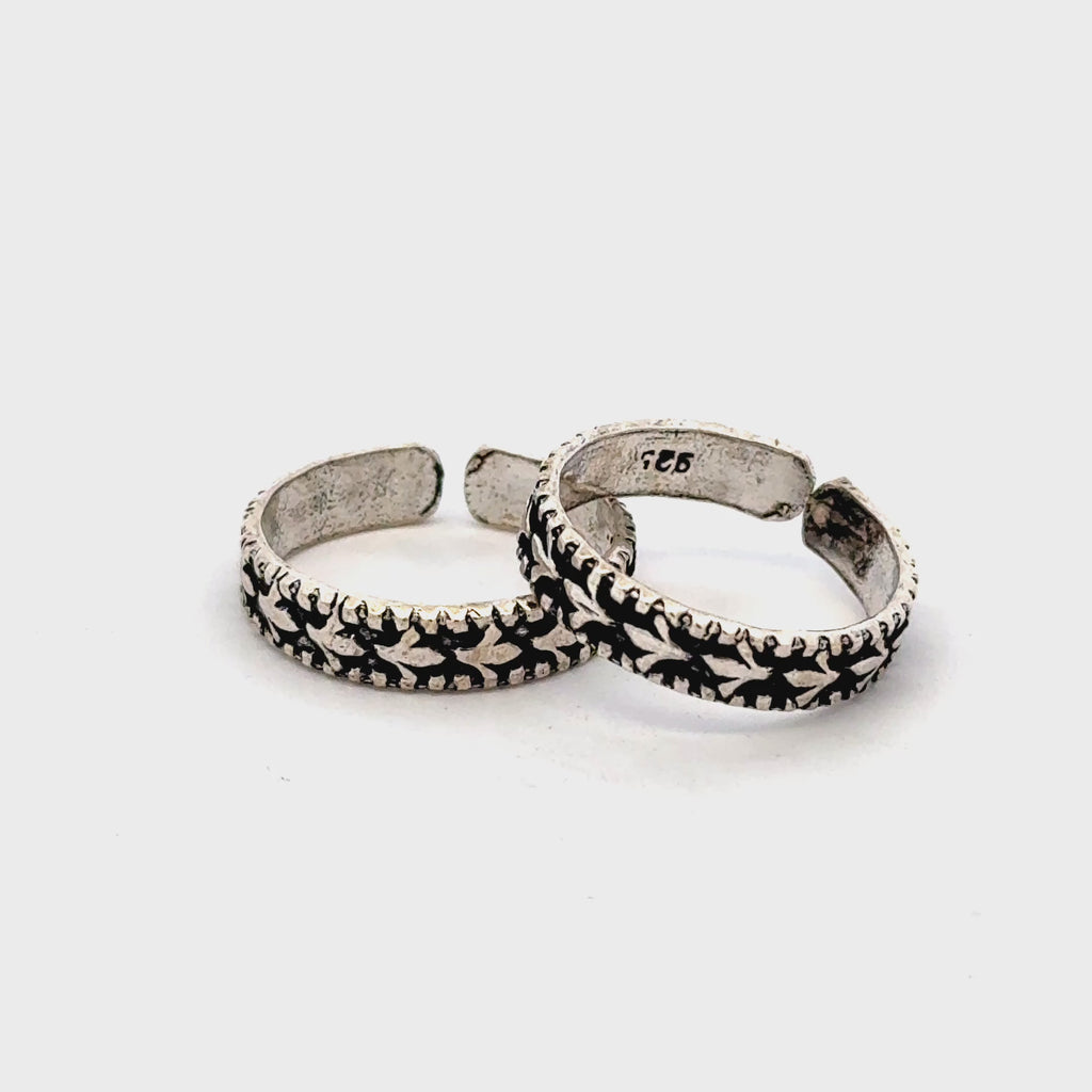 Antique Band Toerings