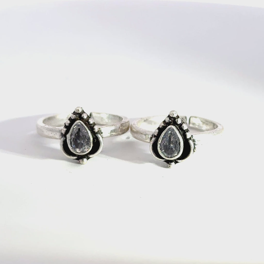 Antique Stone Toerings