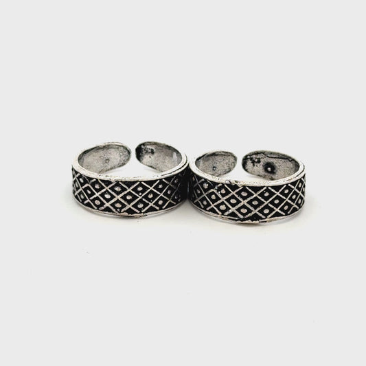 Antique Band Toerings
