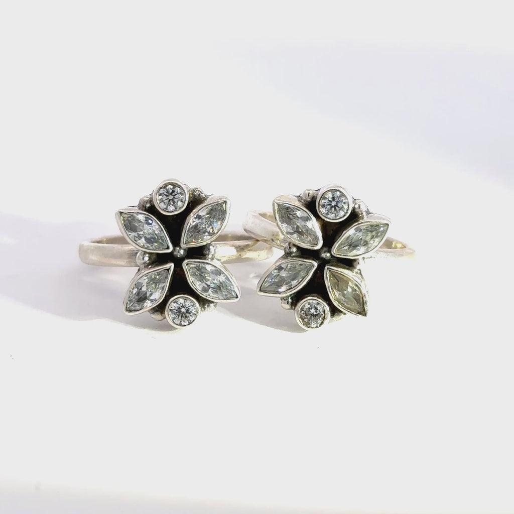 Antique Stone Toerings