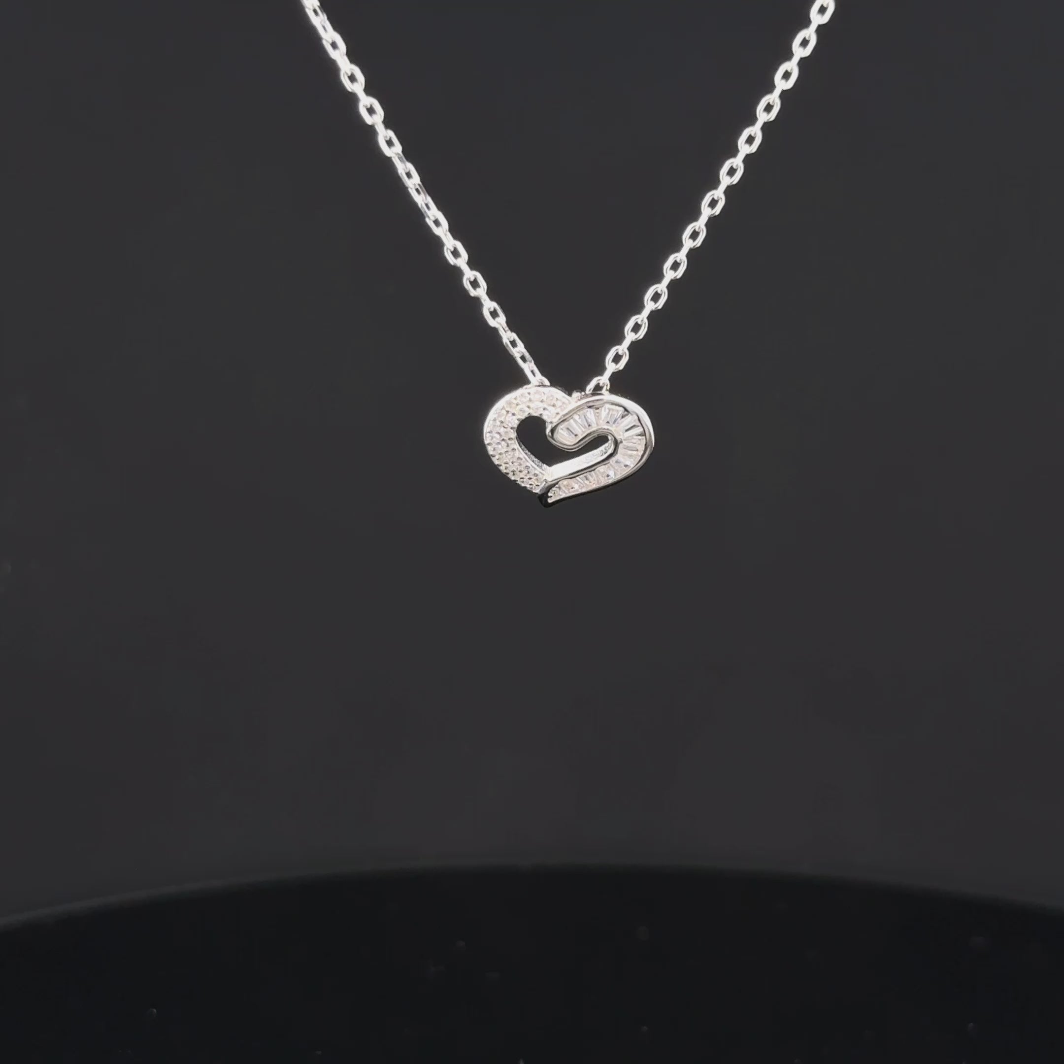 Heart shape chain pendant