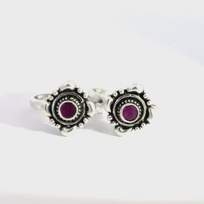 Antique Stone Toerings