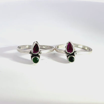 Antique Stone Toerings
