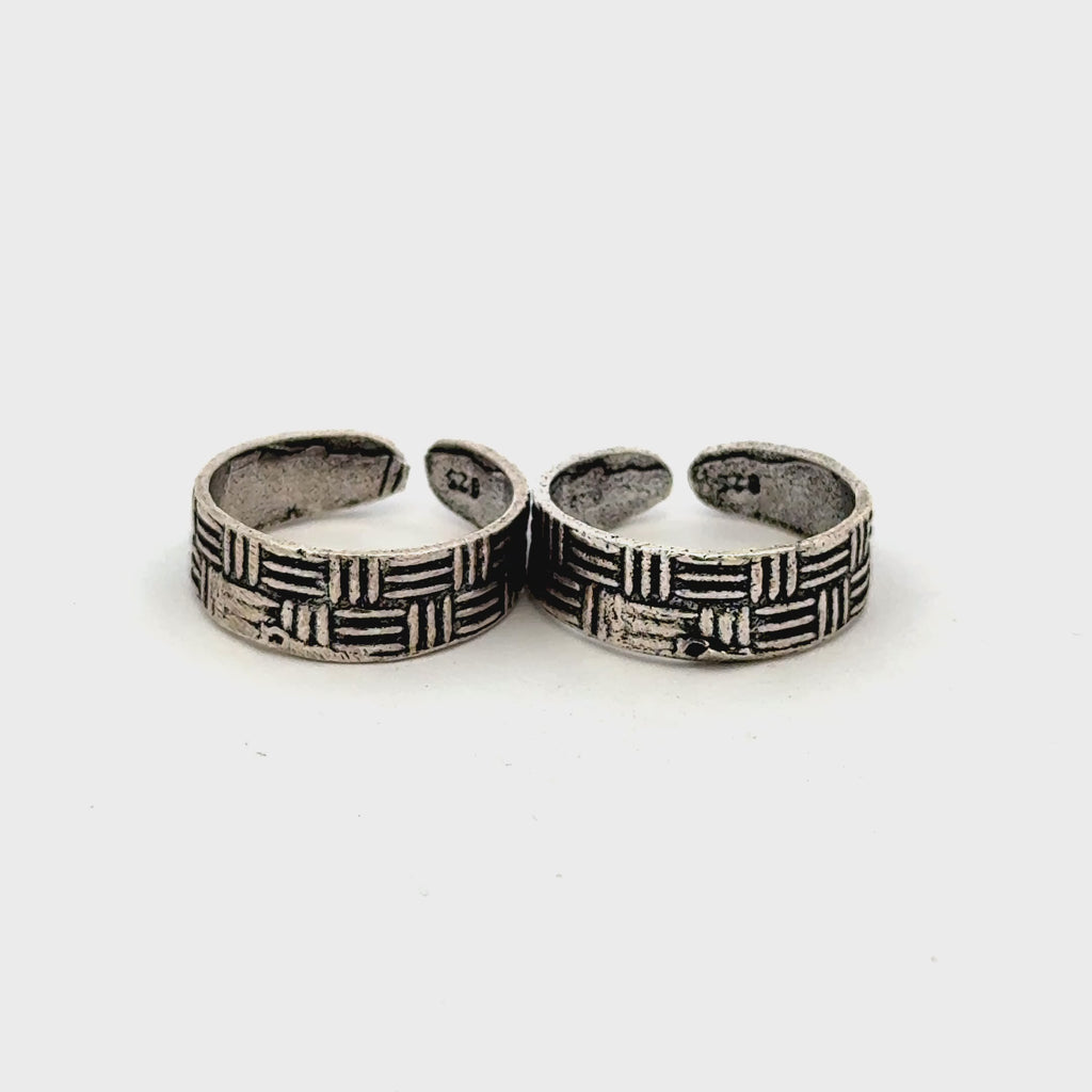 Antique Band Toerings