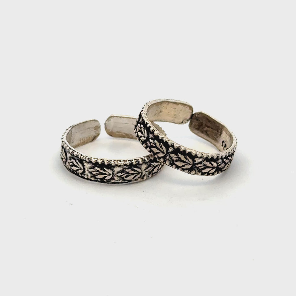 Antique Band Toerings