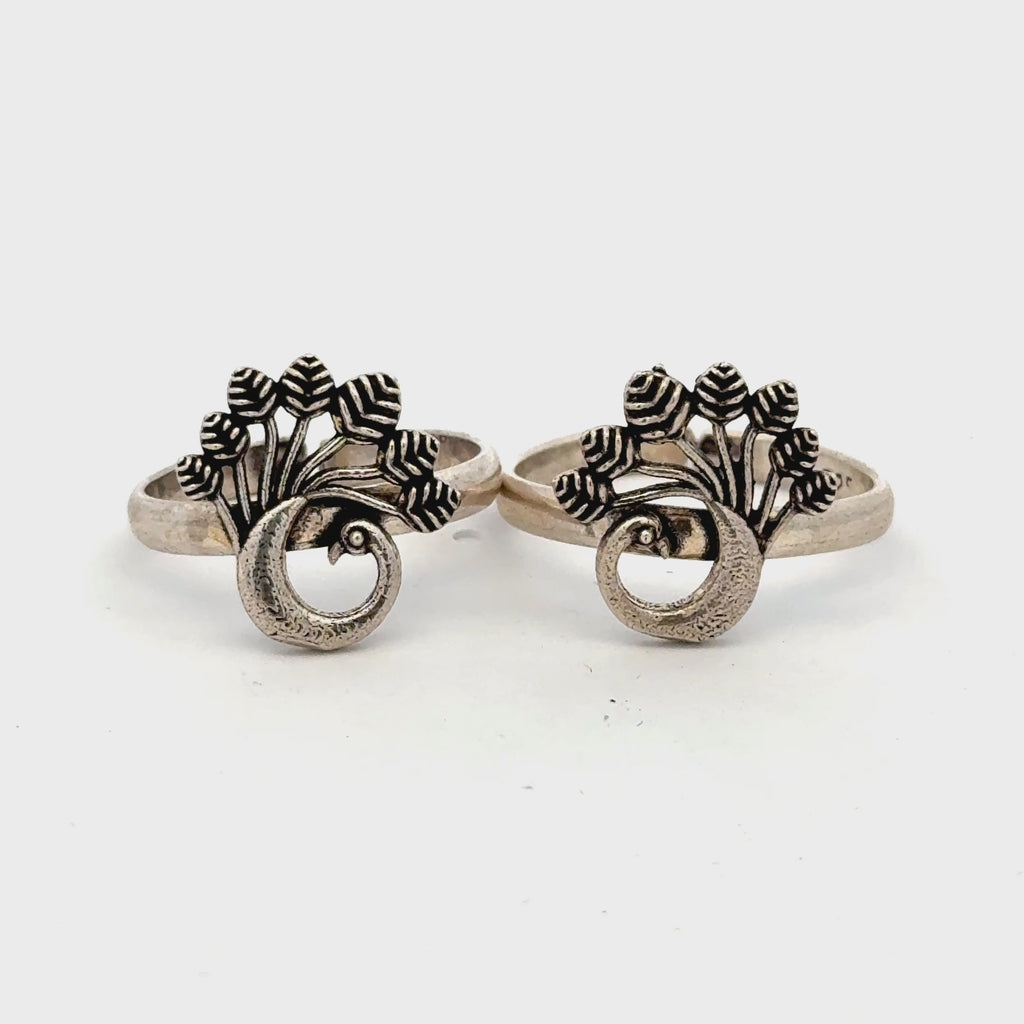 Antique Peacock Toerings