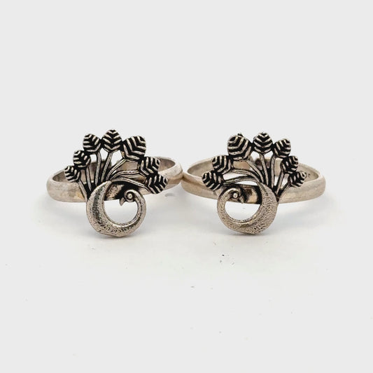 Antique Peacock Toerings